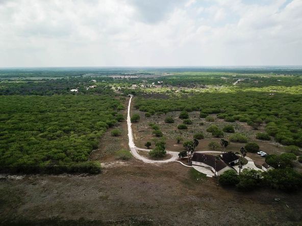 Glasscock Ranch: 20680 McMurray Ln, Mathis, TX 78368